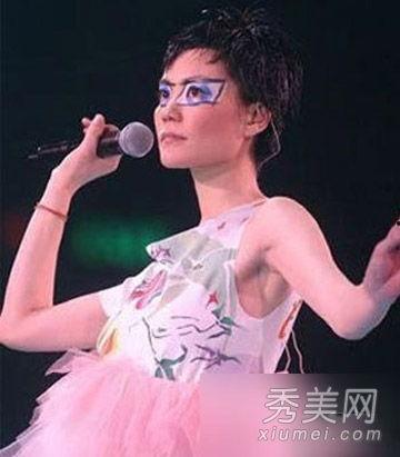 王菲最新爆料演唱会,幕后故事与精彩瞬间大公开 第2张 王菲最新爆料演唱会,幕后故事与精彩瞬间大公开 第2张